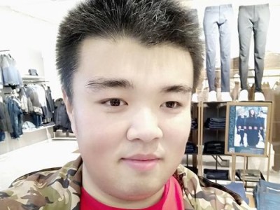 坚果2手机拍照惊艳，还原真实美景（颠覆想象的拍摄体验，轻松捕捉细腻之美）